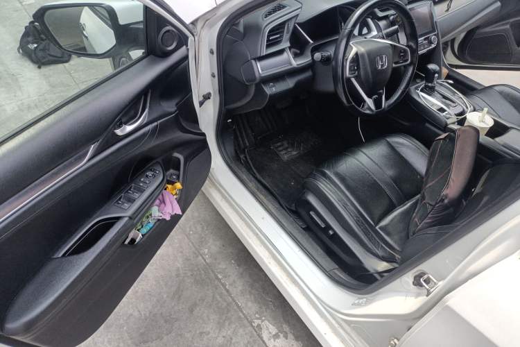 Used Honda Civic 2016 220TURBO CVT Luxury Edition