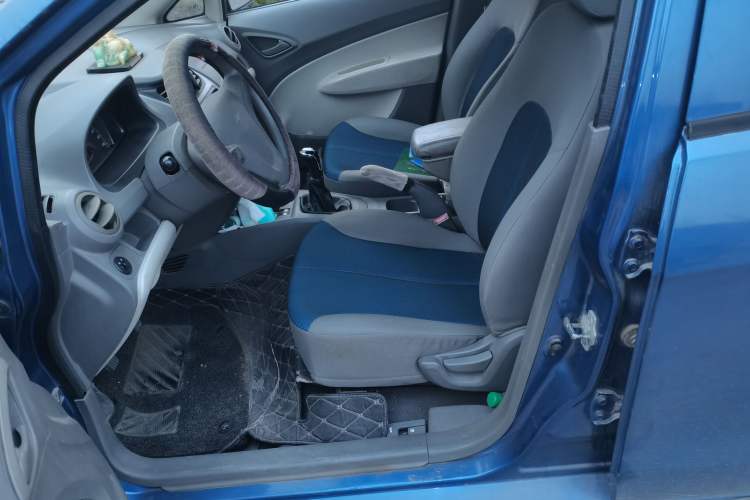 Used Chevrolet Sail 2010 Sedan 1.2L Manual Warm Edition