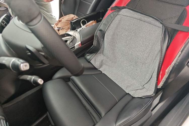 Used Mercedes-Benz C-Class 2017 Facelift C 200 L Sport Edition Left Front Seat