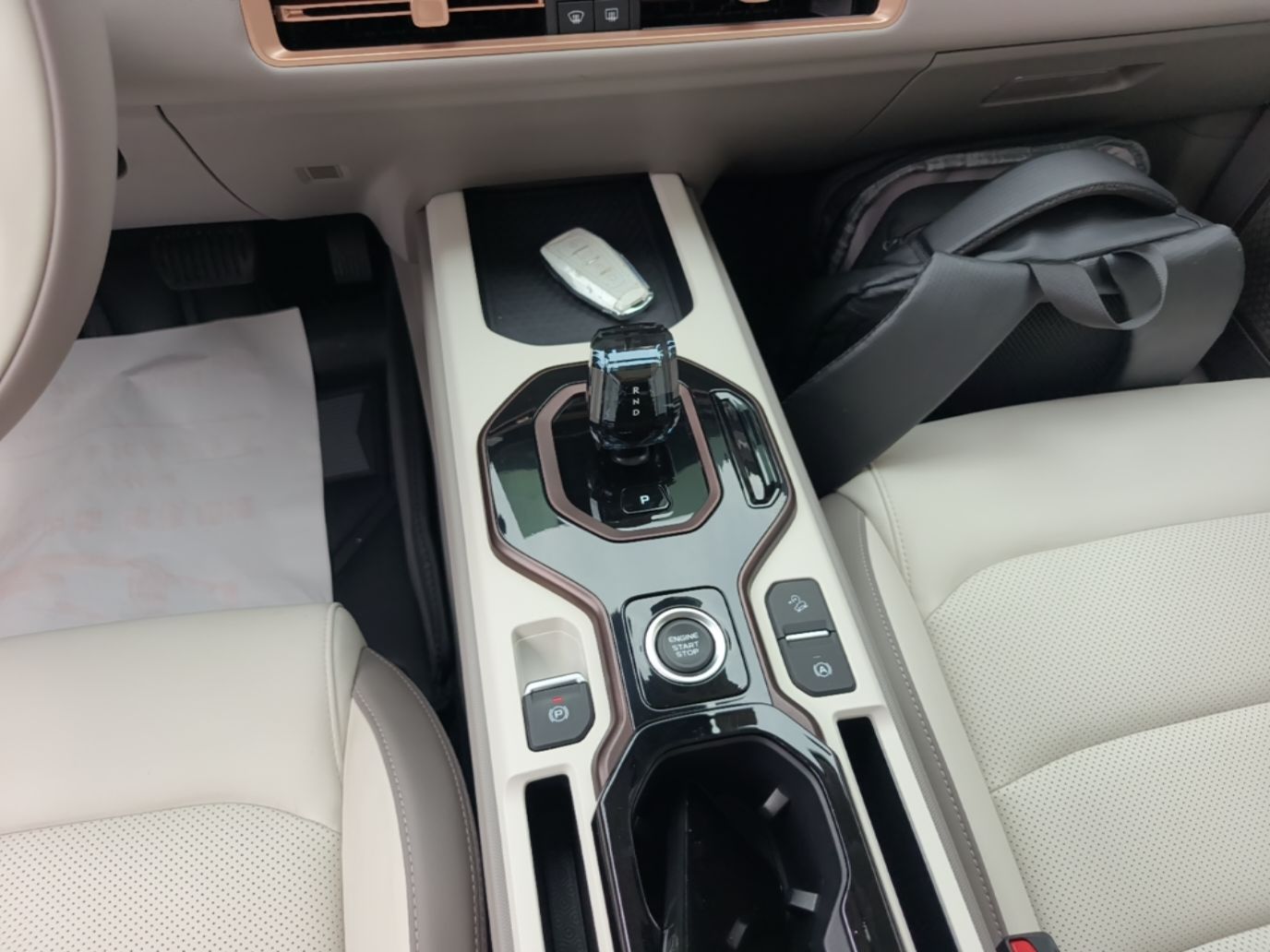 Geely Auto icon 2026 Model Chocolate 1.5TD Pure & Refined Edition — снимка 16