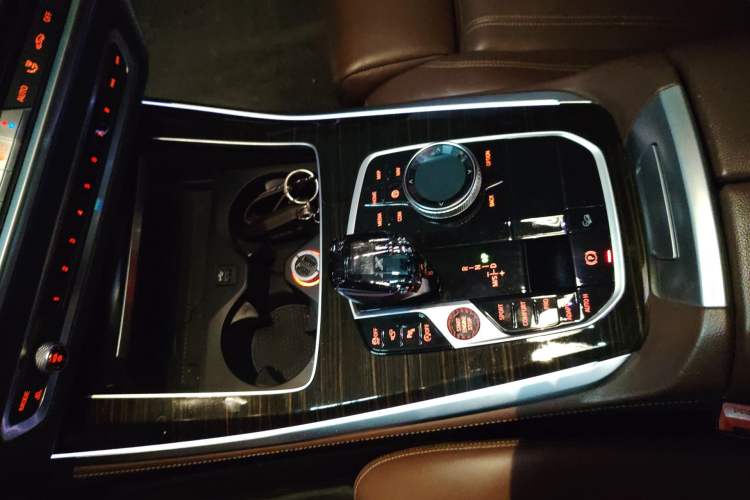 Used BMW X5 2019 xDrive40i M Sport Package Gear Lever