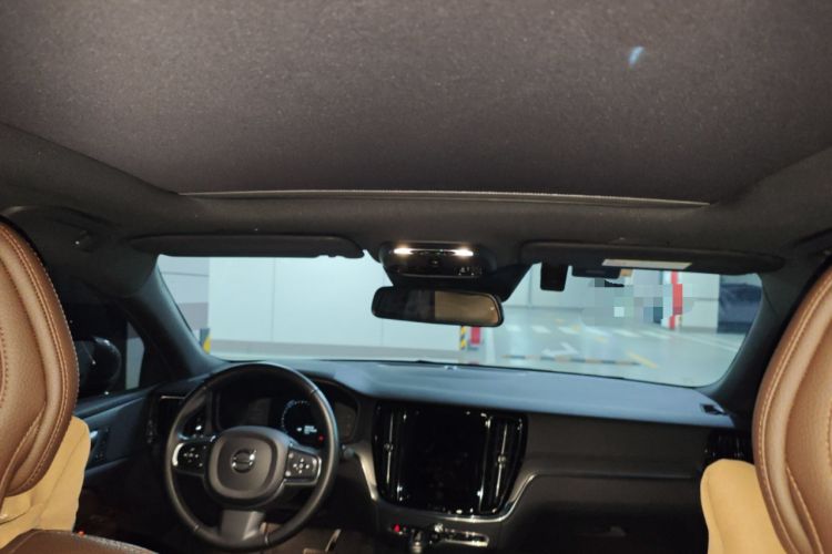 Used Volvo S60 2021 T4 Zhiyi Luxury Edition