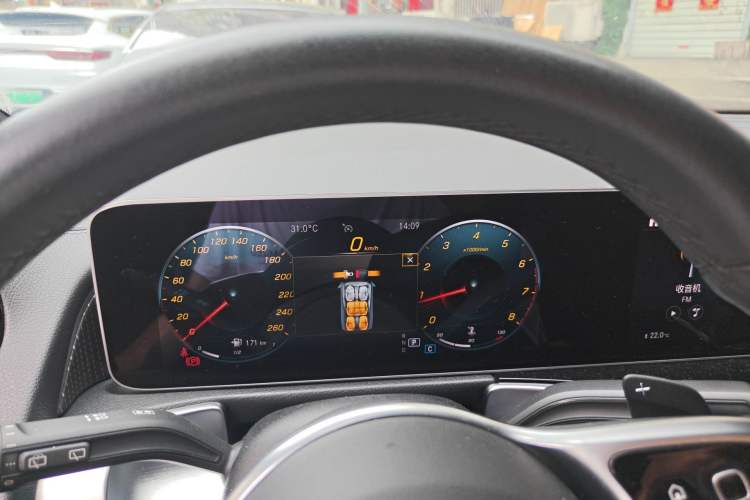 Used Mercedes-Benz GLB 2020 Facelift GLB 200 Fashion Edition Instrument Cluster