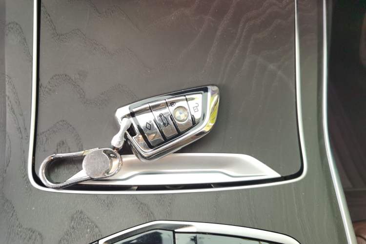 Used BMW X7 2019 xDrive40i Luxury Package with Leading Features
