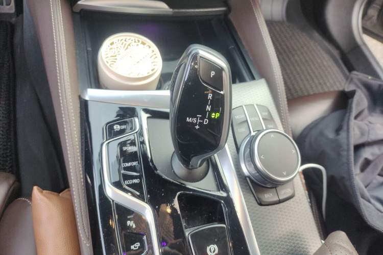 Used BMW 5 Series 2021 540i Sport Line M Sport Package Gear Lever