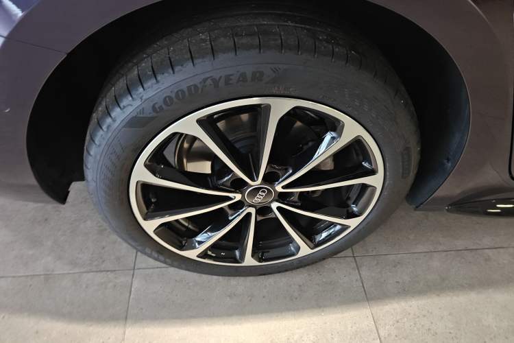 Used Audi A5L 2026 2.0T Sport Plus
