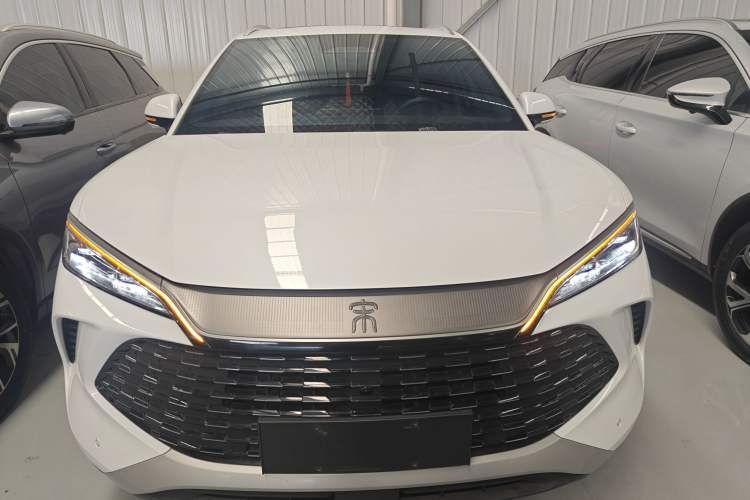 Used BYD Song L DM-i 2025 Intelligent Driving Version 112 km Leading Trim Front