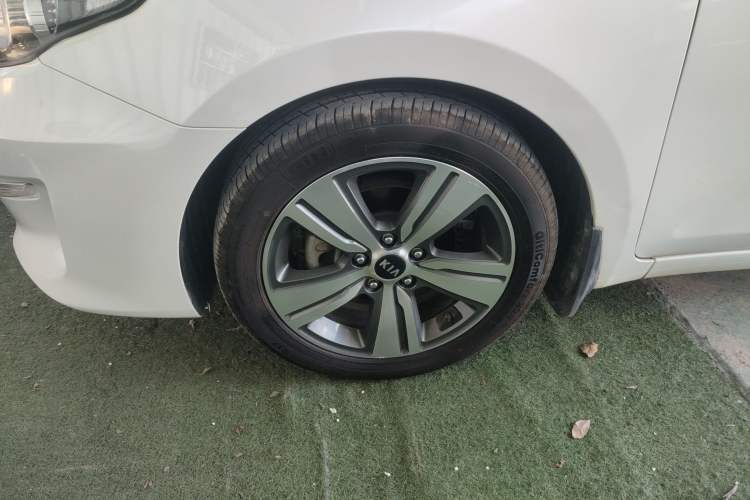 TDK.VehicleDetails.img