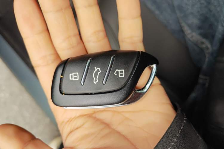 Used Roewe D6 2025 450 km Premium Edition
