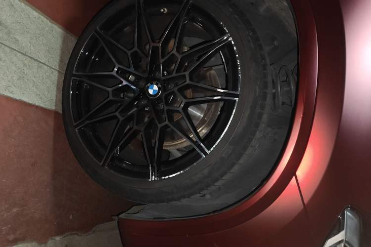 Used BMW X4 2022 xDrive 25i M Sport Package Right Front Wheel Hub