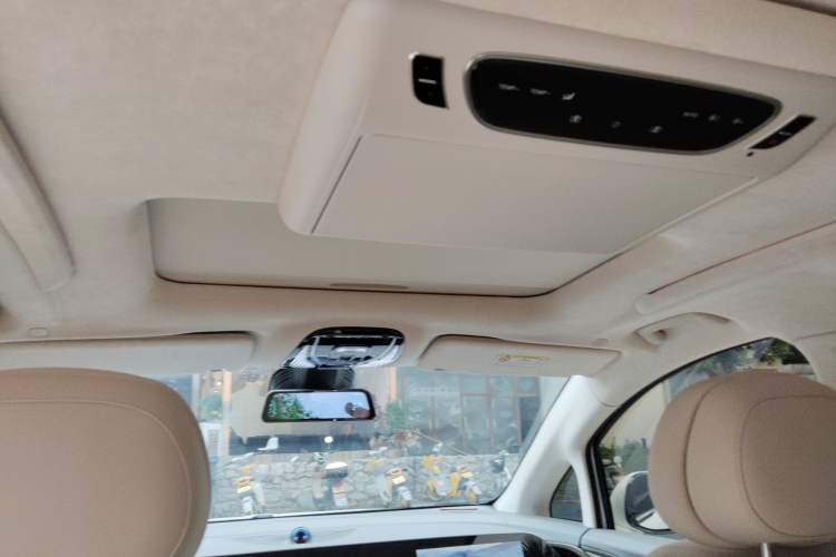 Used VOYAH Dream 2024 PHEV Ultra-Long Range Flagship Edition