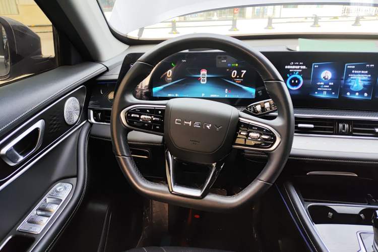 Used Chery Tiggo 7 PLUS 2023 Revised 1.6 TGDI DCT Flagship Edition