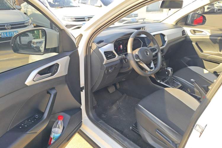 Used Volkswagen Tacqua 2023 200TSI DSG Joy-Connect Edition