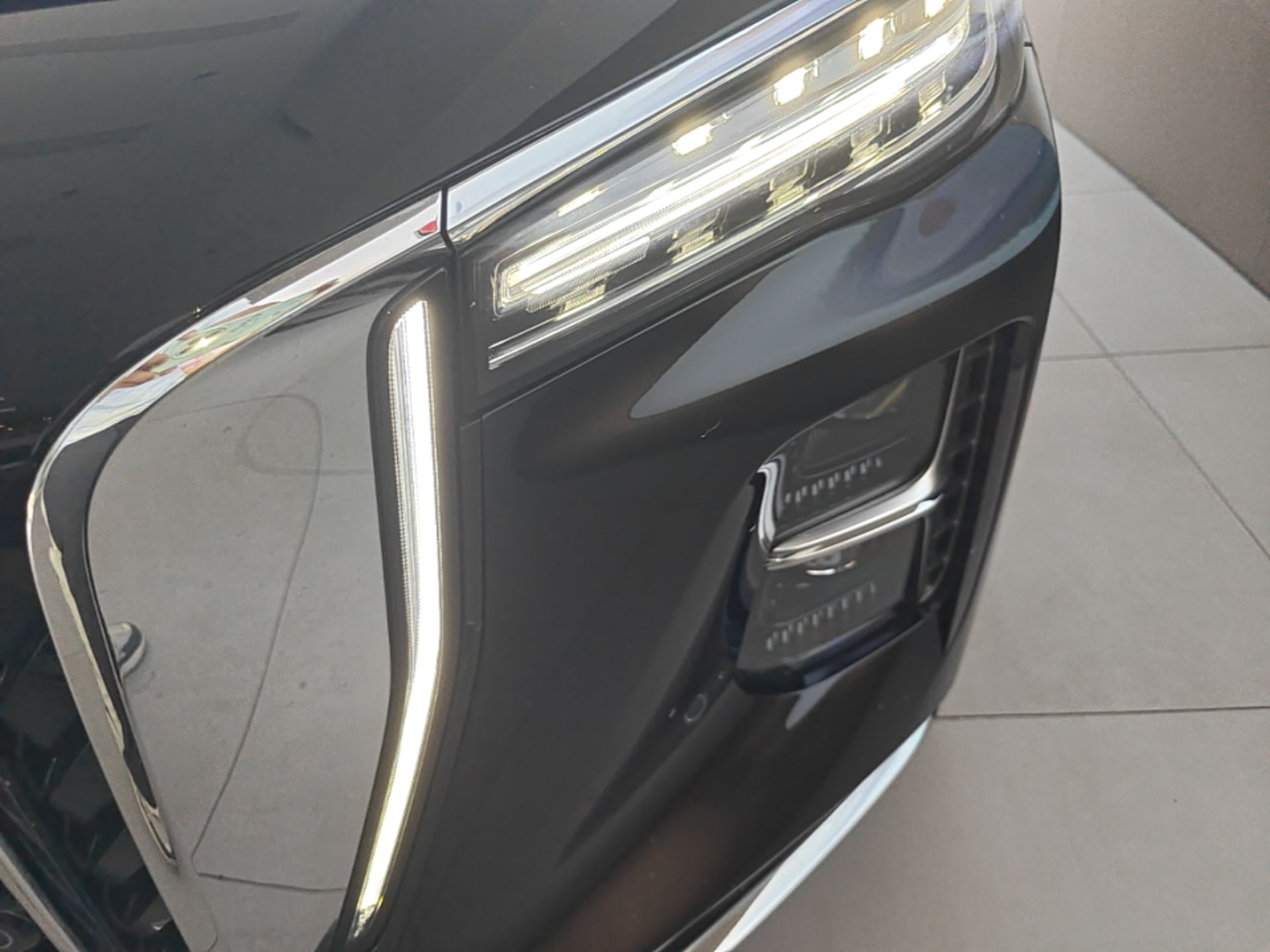 Hongqi H5 PHEV 2025 130 Super Hybrid Version — снимка 8