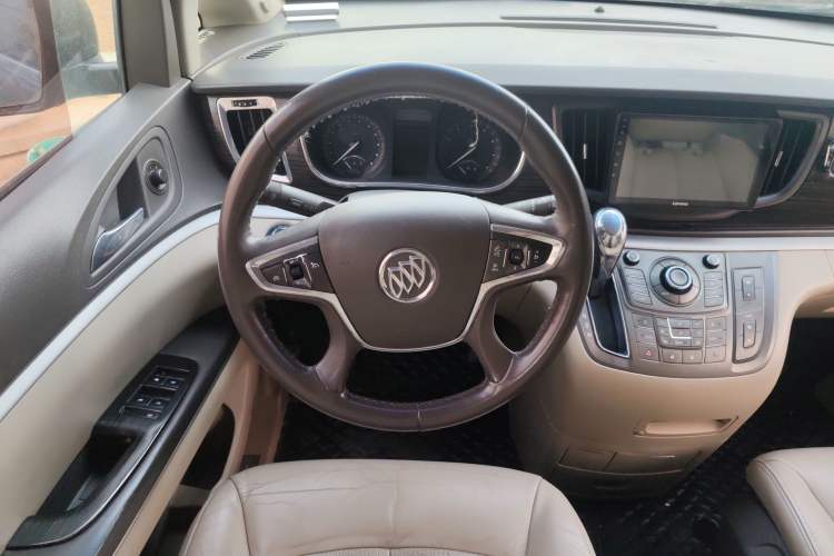 Used Buick GL8 2011 3.0L XT Luxury Business Flagship Edition Steering Wheel