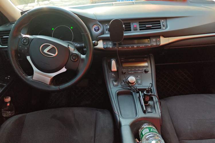 Used Lexus CT 2017 CT200h Elite Edition Solid Color China V Standard