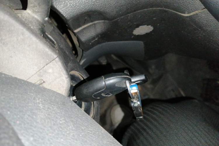 Used Ford Transit 2017 2.0T Diesel Multi-Purpose Commercial Vehicle Short Wheelbase Low Roof China V Standard Vehicle Key