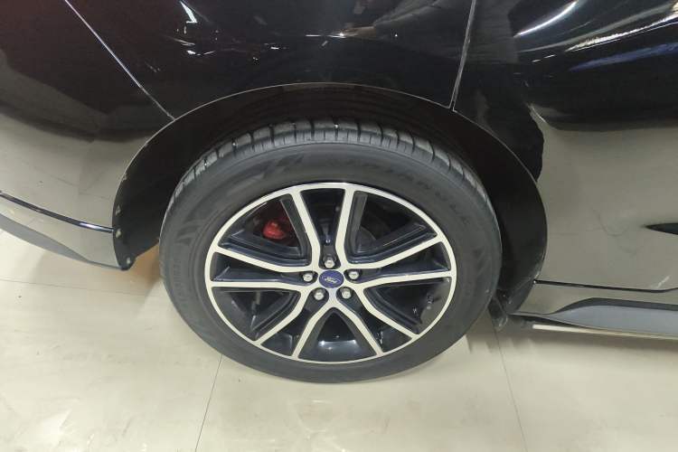 Used Ford Edge 2020 EcoBoost 245 Two-Wheel Drive Titanium 7-Seater