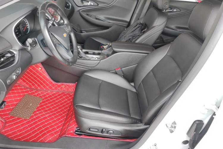 Used Chevrolet Malibu XL 2022 535T Automatic Sport Edition Left Front Seat