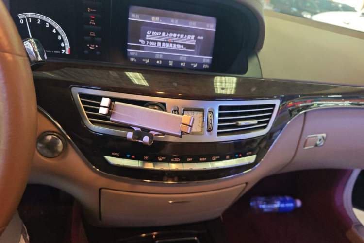 Used Mercedes-Benz S-Class 2012 S 300 L Prestige Grand Edition Audio And AC Panel