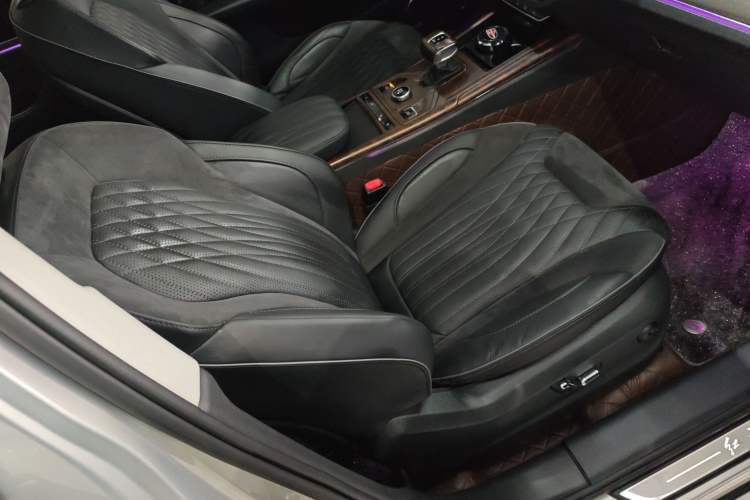 Used Hongqi HS5 2022 Revised Version 2.0T Smart Connect Flagship Edition
