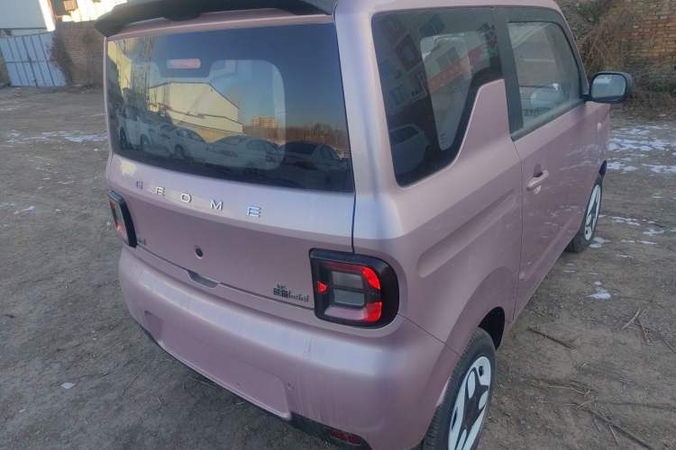 Used Geely Galaxy Panda 2025 210 km – Yuanqi Bear Rear Right 45 Deg