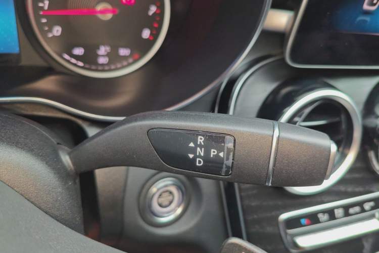 Used Mercedes-Benz C-Class 2019 C 180 L Fashion Edition Sport Version Gear Lever