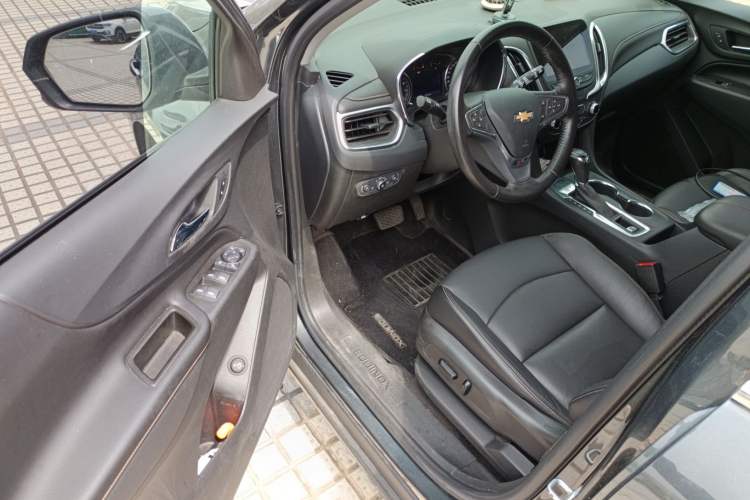 Used Chevrolet Equinox 2019 535T Automatic YuJie Edition China VI Driver Seat
