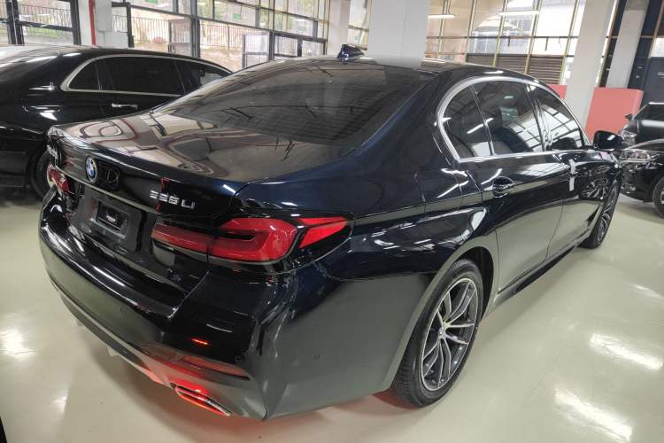 Used BMW 5 Series 2022 Second Facelift 525Li M Sport Package
