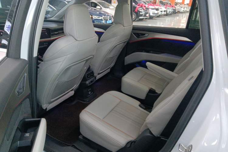 Used Audi Q5 e-tron 2022 50 e-tron quattro Glory Edition Elegant Suit