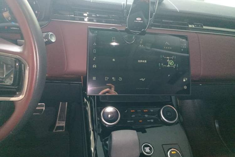 Used Land Rover Range Rover Sport 2023 400PS Dynamic SE
