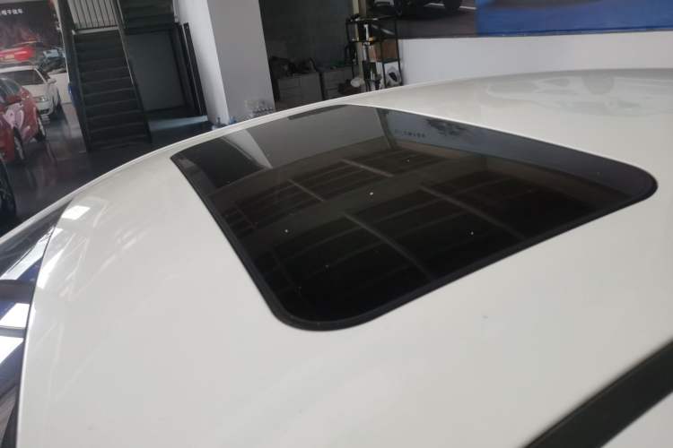 Used Roewe 360 2015 1.5L Automatic Luxury Edition