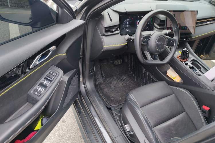 Used Lynk & Co 03 2023 2.0TD DCT JingPro
