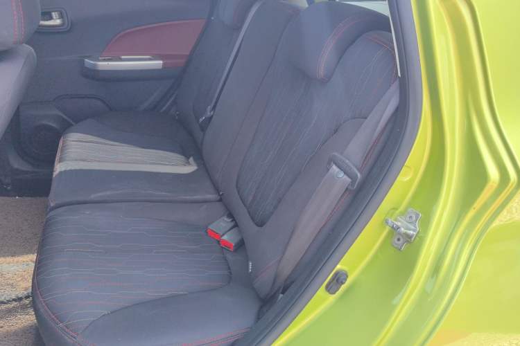 Used CHANGAN Benni 2014 1.4L IMT Luxury Model with Sunroof
