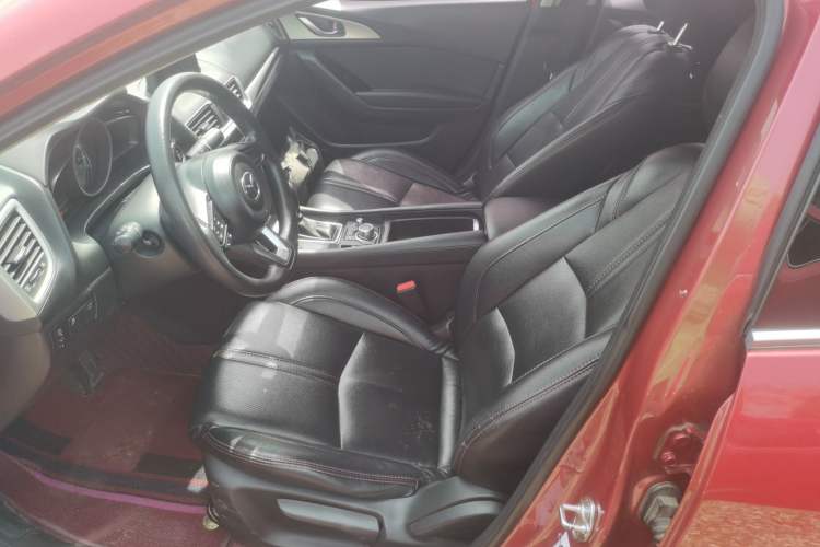 Used Mazda 3 Axela 2019 Cloud-Controlled Sedan 1.5L Automatic Luxury Model China VI Standard Left Front Seat