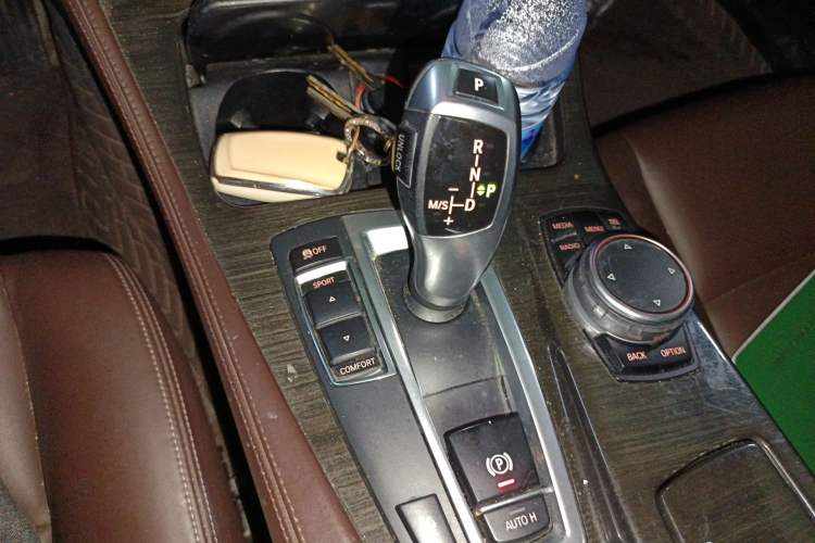 Used BMW 5 Series 2014 525Li Luxury Design Package Gear Lever