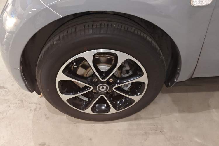 Used smart fortwo 2015 1.0L 52 kW Hardtop Passion Edition