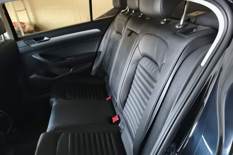 Used Volkswagen Magotan 2018 330TSI DSG Advanced Model
