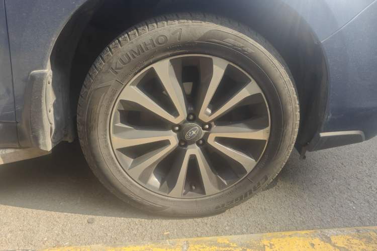 Used Subaru Forester 2016 2.0i Fashion Navigation Edition Right Front Wheel Hub