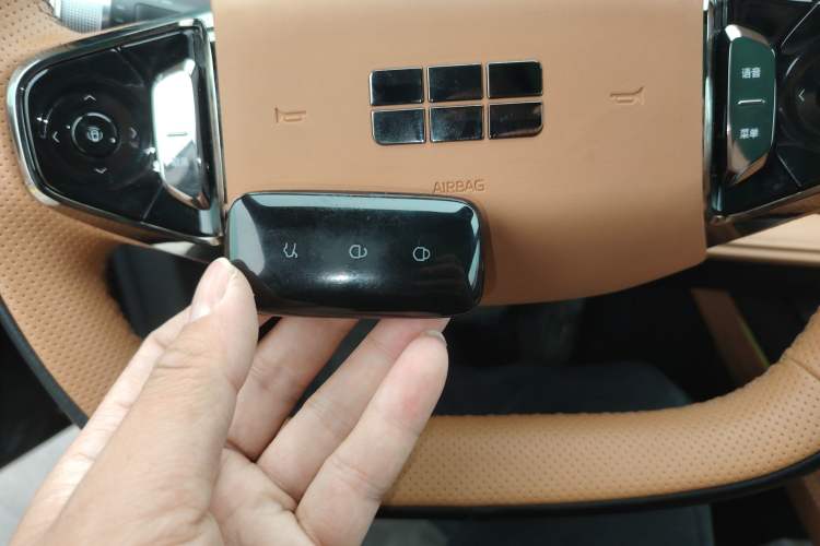 Used Geely Galaxy 8 2025 130km EM-P Starship Edition Interior 1