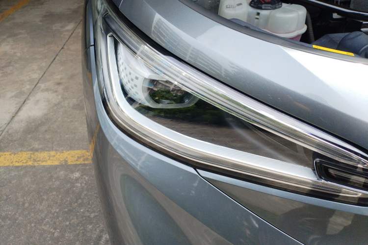 Used Volkswagen ID.4 X 2023 Pure Smart Edition Right Front Headlight