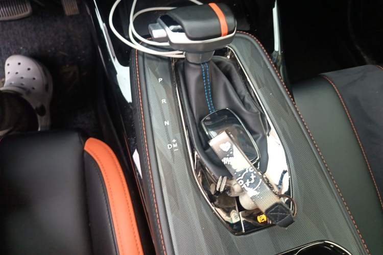 Used CHANGAN OSHAN X5 2022 Sport Edition 1.5T DCT Hurricane Sonic Gear Lever