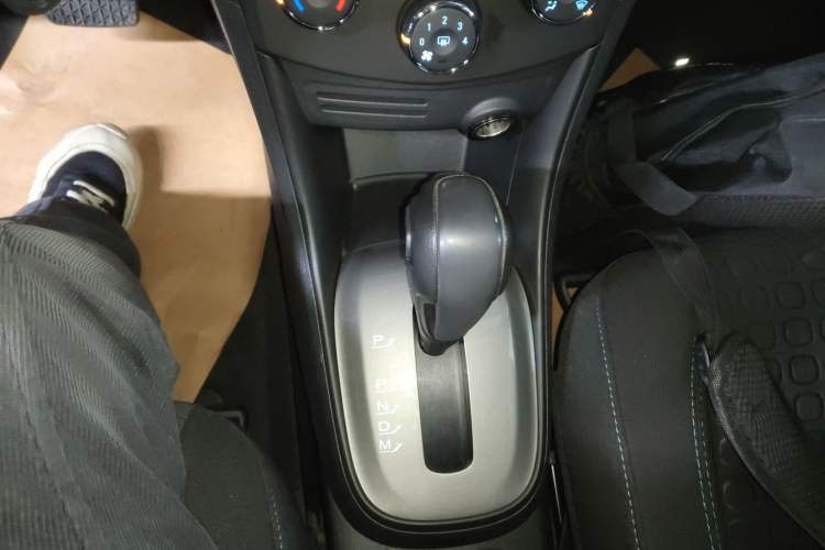 Used Chevrolet Trax 2016 1.4T Automatic Two-Wheel Drive Comfort Version with Sunroof
