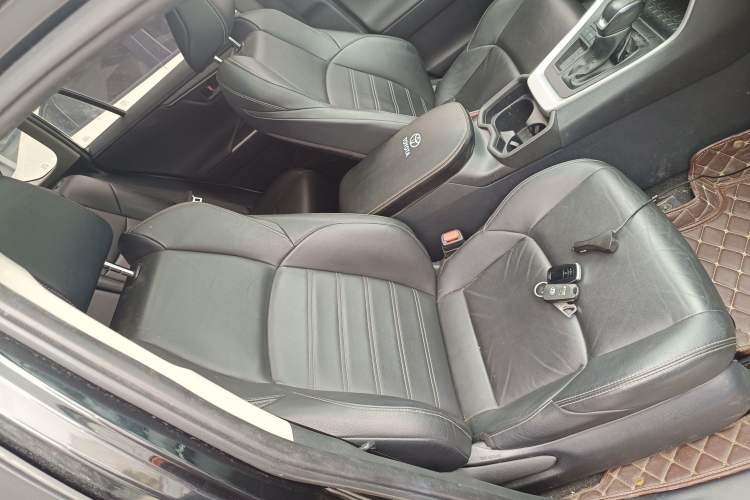 Used Toyota Wildlander 2022 2.0L CVT Two-Wheel Drive Luxury Edition
