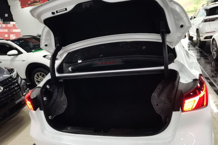 Used CHANGAN Eado 2021 PLUS Blue Whale NE 1.4T GDI DCT Flagship Model Trunk