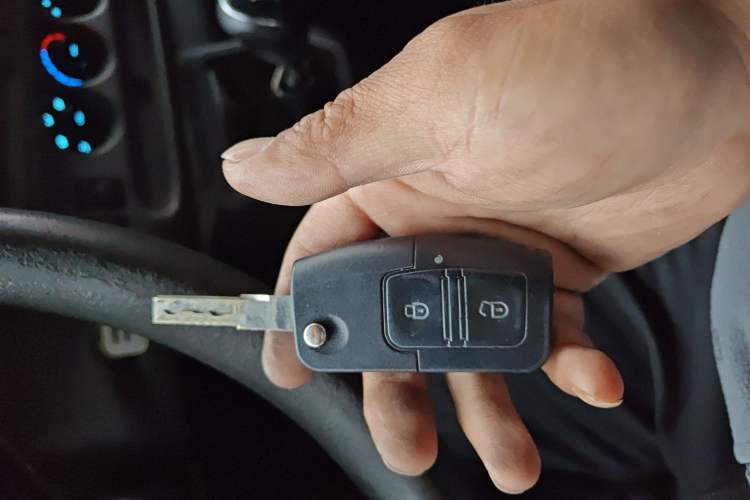 Used JMC Transit 2017 2.8T Commercial Version Short Wheelbase Low-Roof 6/7/8-Seater JX493 Vehicle Key