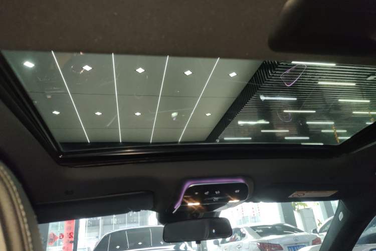 Used Mercedes-Benz C-Class 2022 C 200 L Sport Edition Headliner