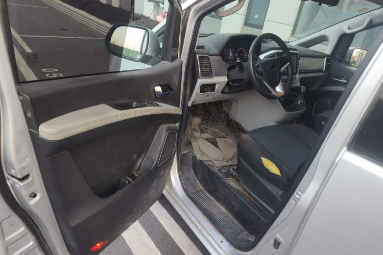 Used JAC Refine M4 2021 2.0L Manual Commercial Edition