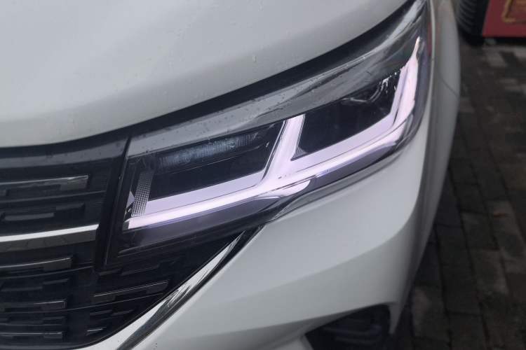 Used FORTHING T5 2022 Grand Edition 1.6L Manual Dream-Chasing Five-Seat Model
