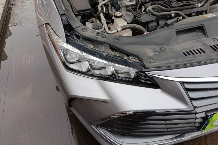 Used Toyota Avalon 2019 Dual-Engine 2.5L Luxury Edition China VI Standard
